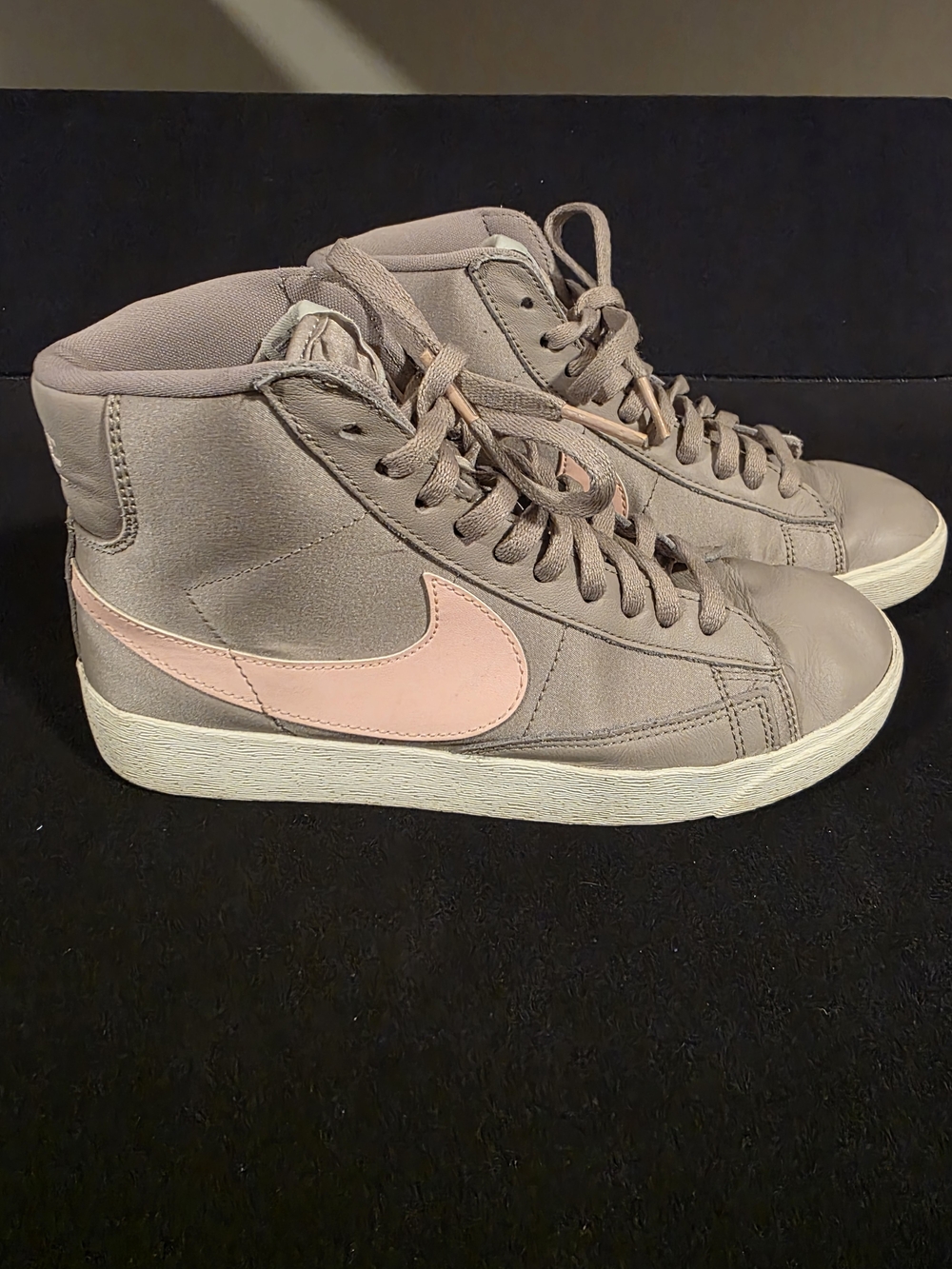 Nike Women’s Mid-Top Sneakers in Taupe with Pink Swoosh